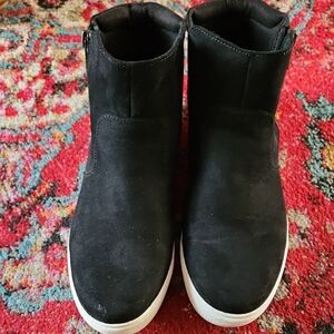 Izod Black Suede Men's Boots